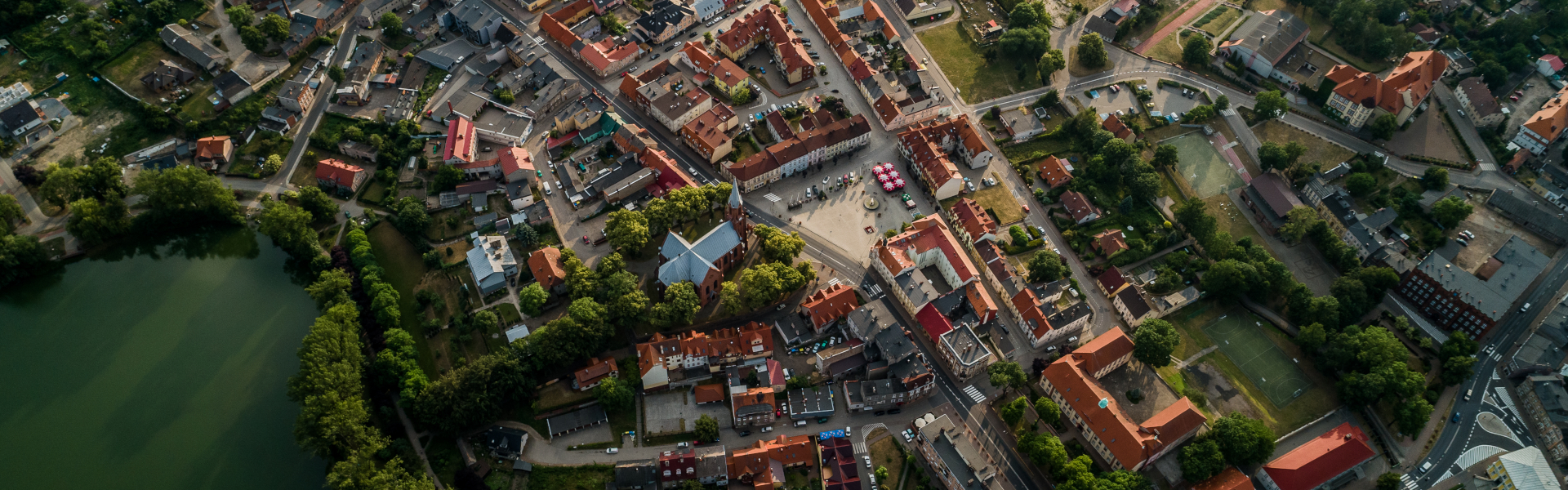 Widok Miasta Wałcz z lotu ptaka na Plac Wolności